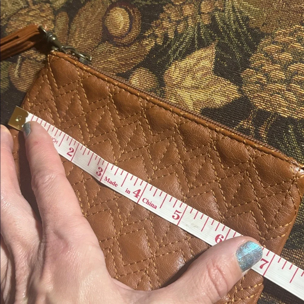 ~BUNDLE ONLY~Express Quilted Tan Wristlet